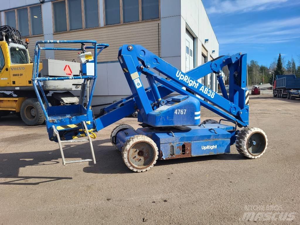 UpRight AB38N Nacele cu brat articulat