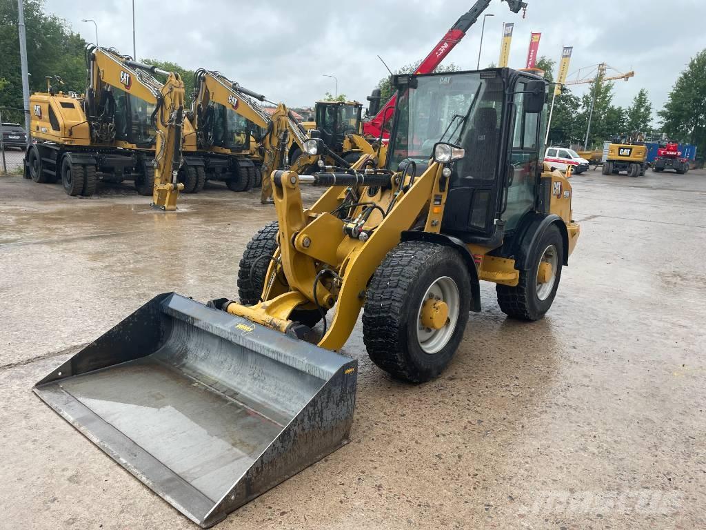 CAT 906 M Incarcator pe pneuri