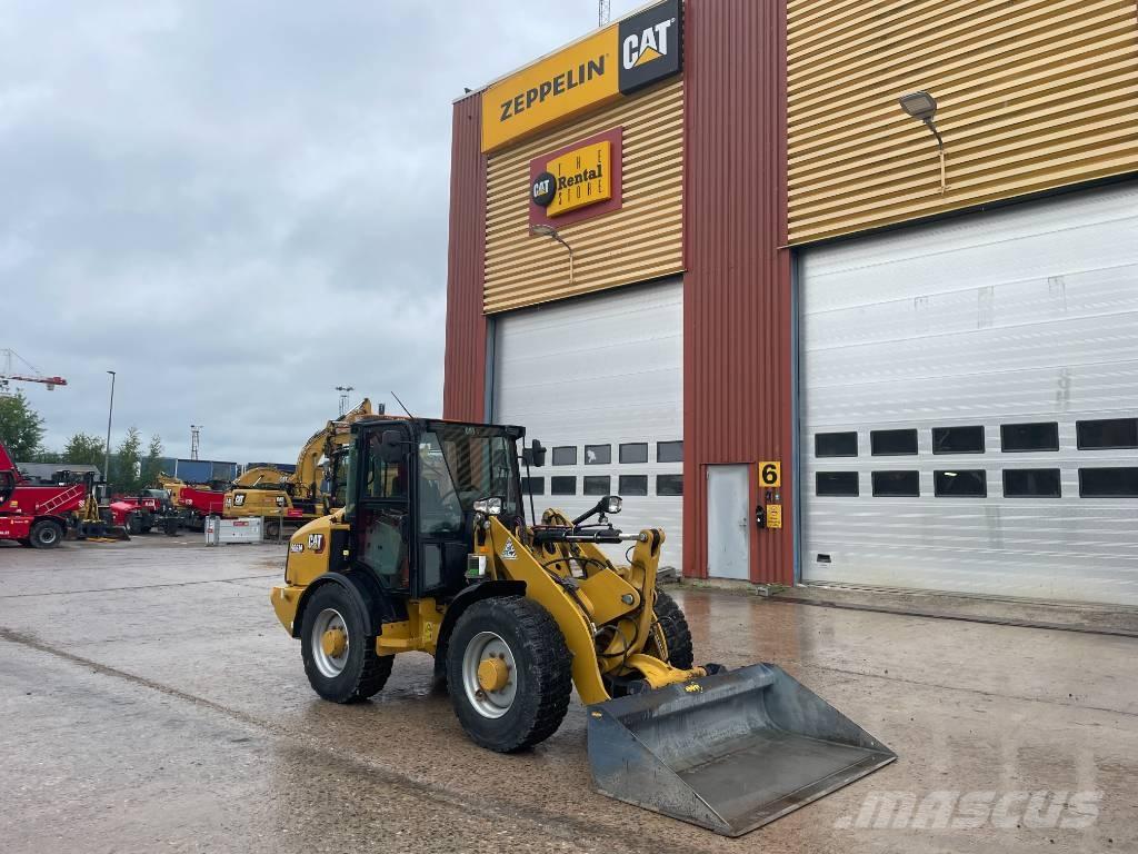 CAT 906 M Incarcator pe pneuri