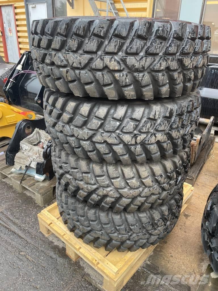 CAT 906 M Incarcator pe pneuri