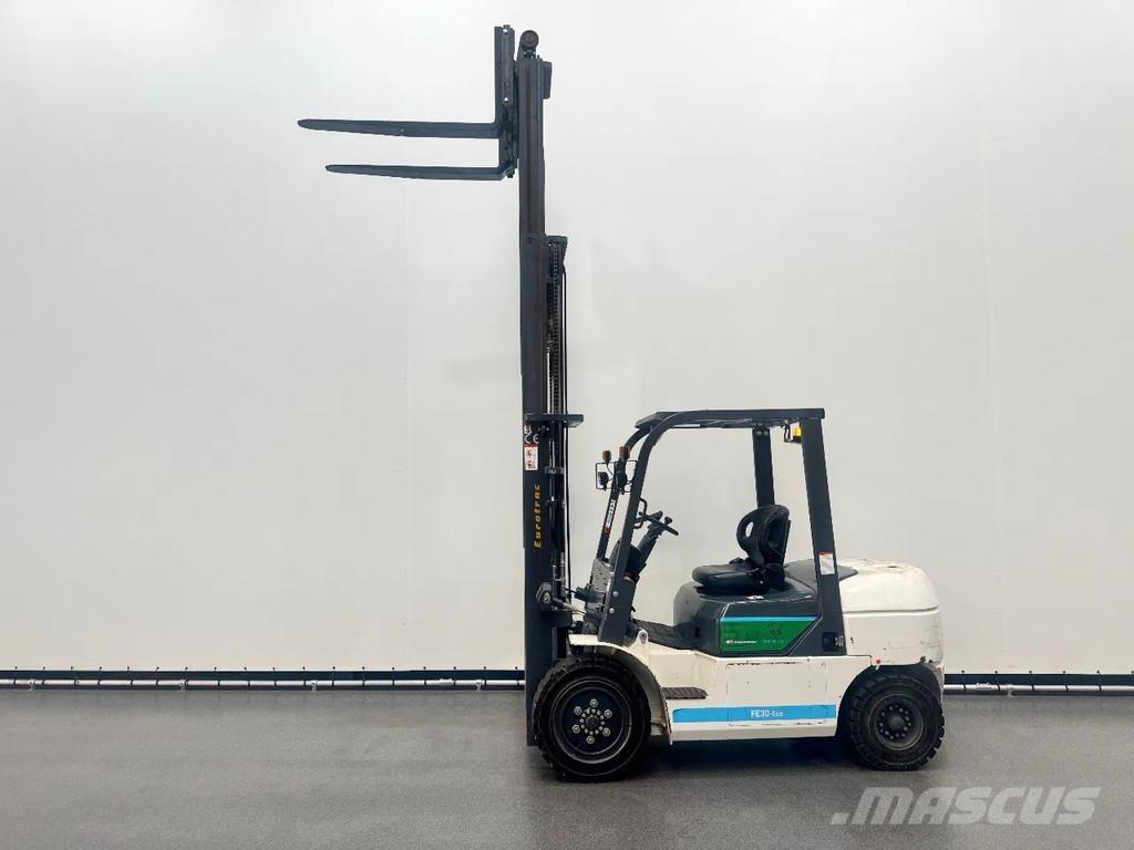 Eurotrac FB30 Stivuitor electric