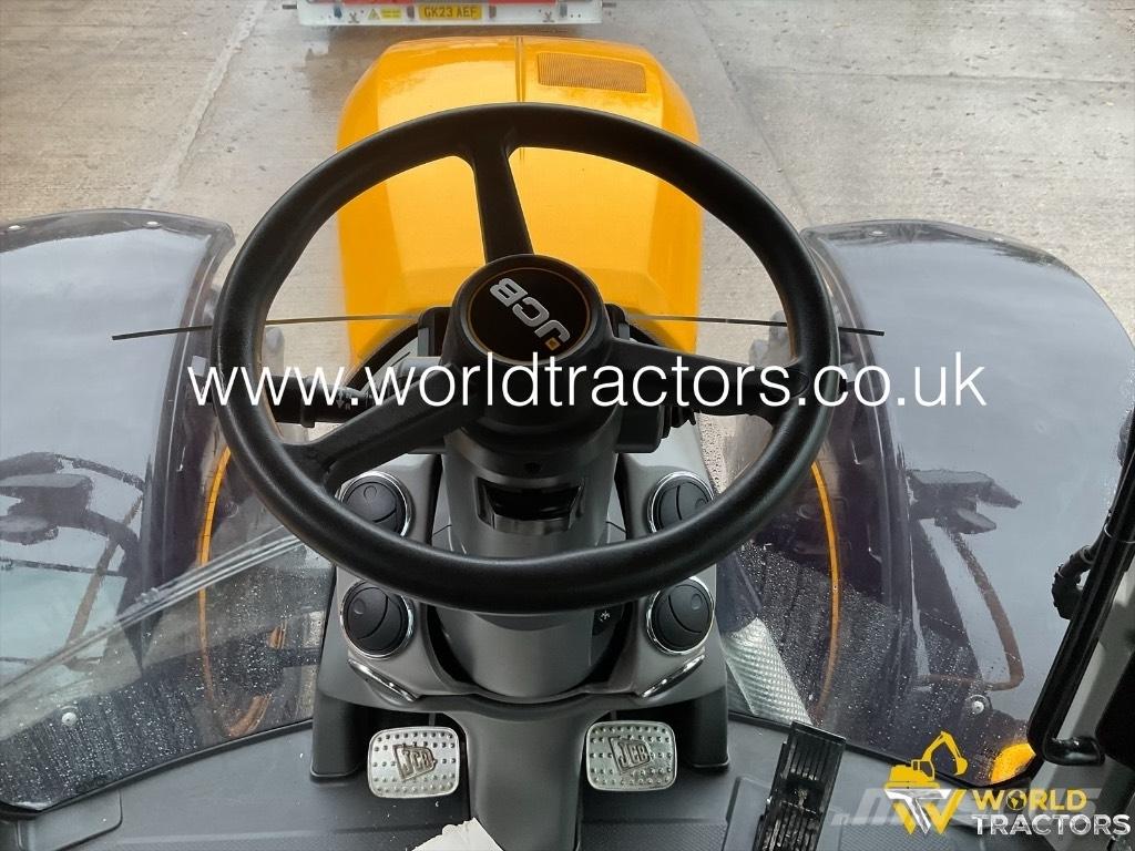 JCB Fastrac 4220 Tractoare