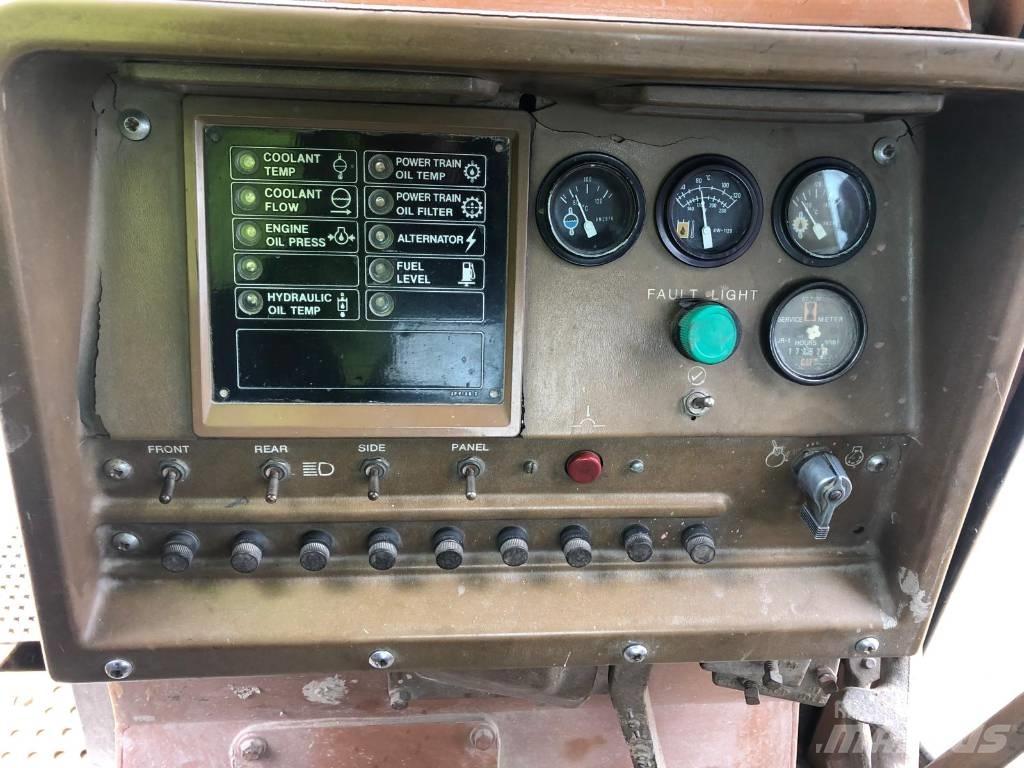 CAT D 10 Buldozere pe senile