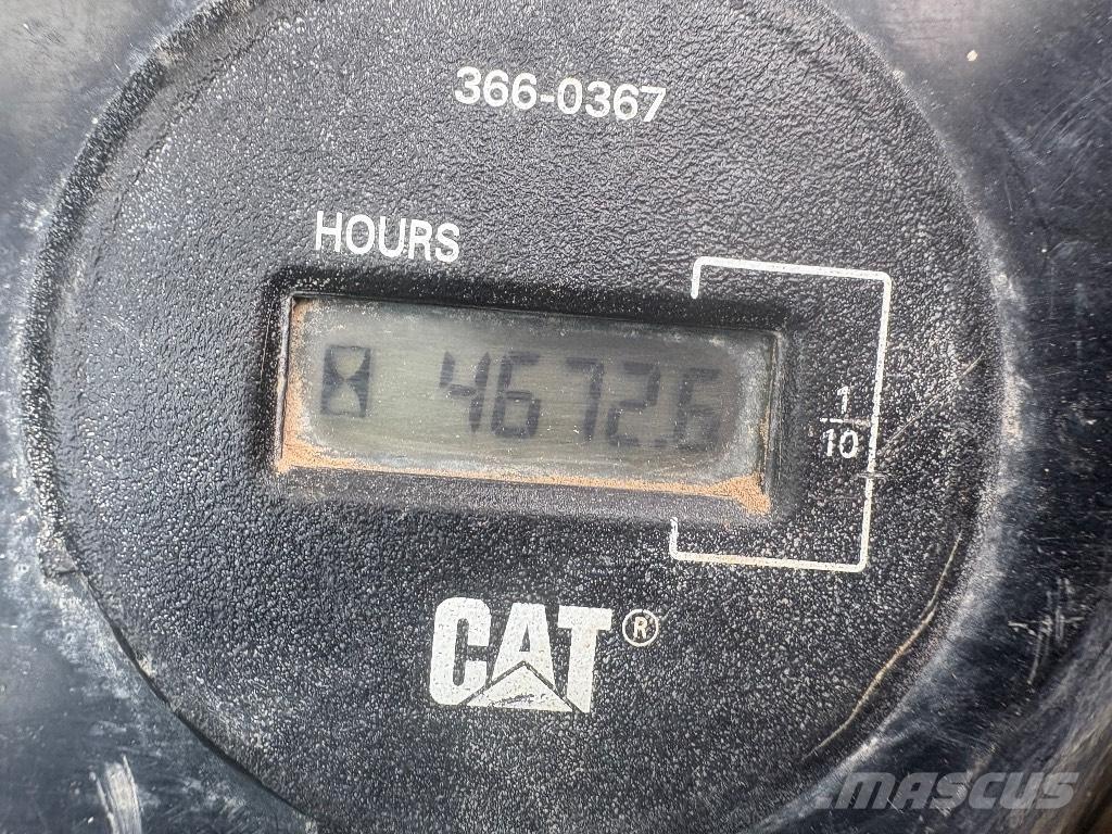 CAT 315 Excavatoare pe șenile
