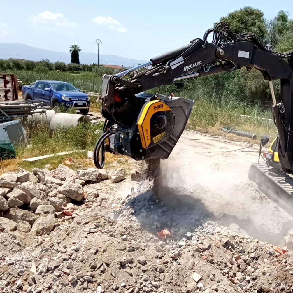 MB Crusher MB-C50 Utilaje întreţinere terenuri - Altele