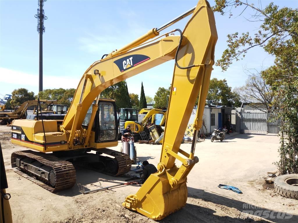CAT 320 B Excavatoare pe șenile
