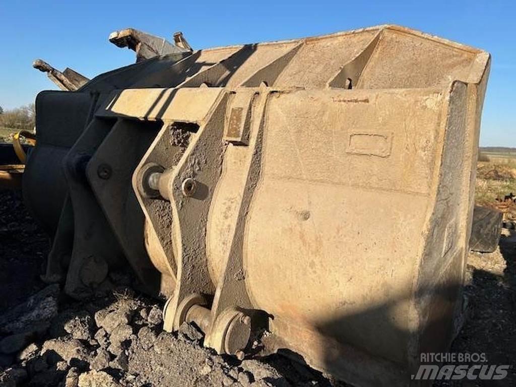 CAT 973D Pistoane