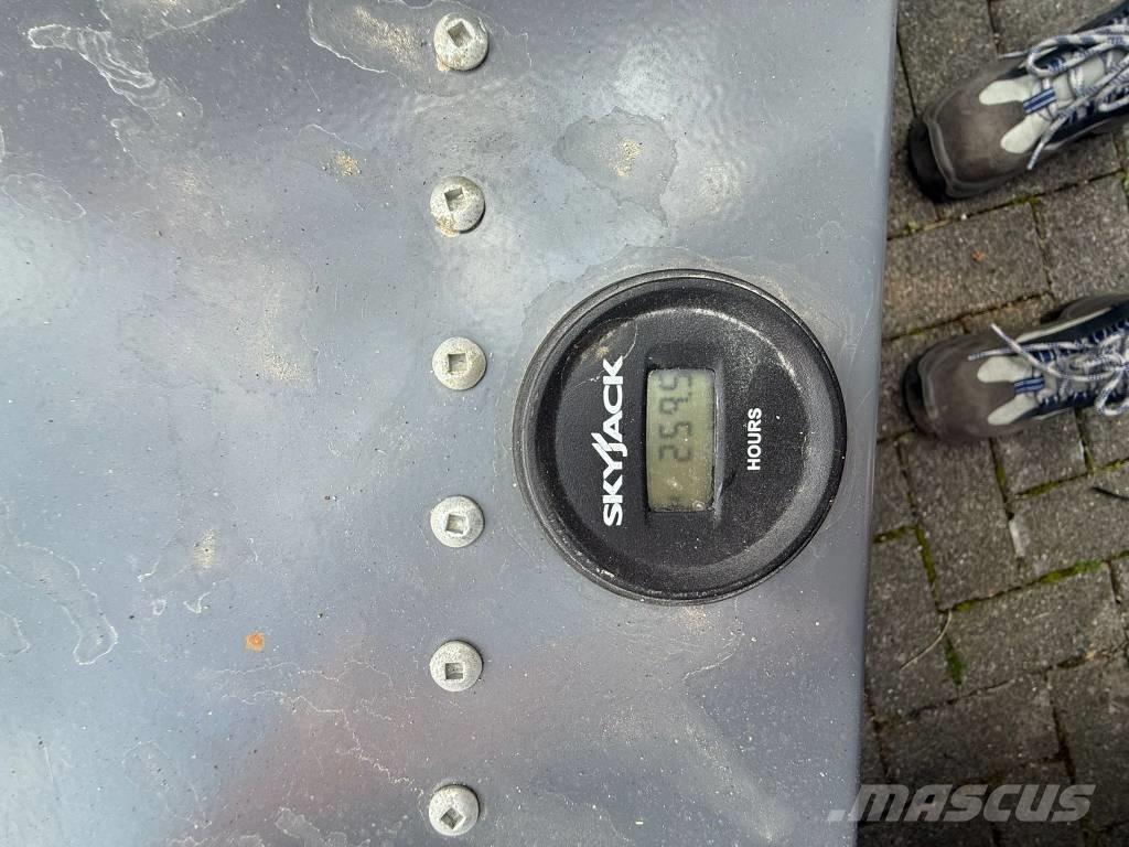 SkyJack SJ 3219 Platforme foarfeca