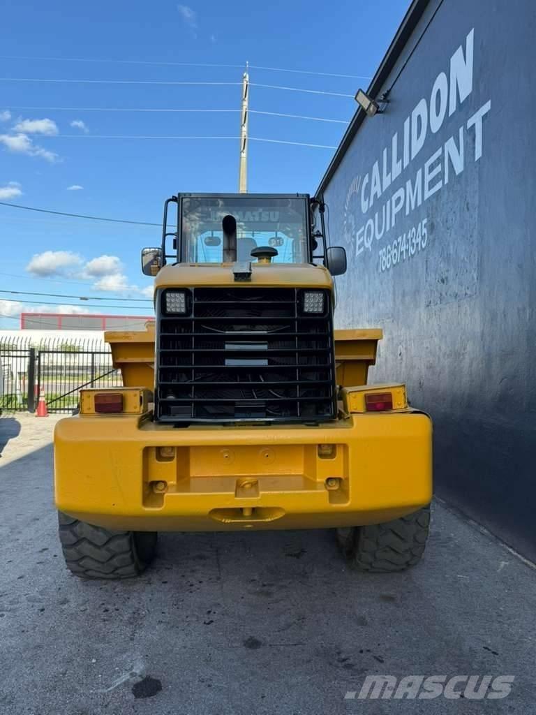 Komatsu WA 320-5L Incarcator pe pneuri