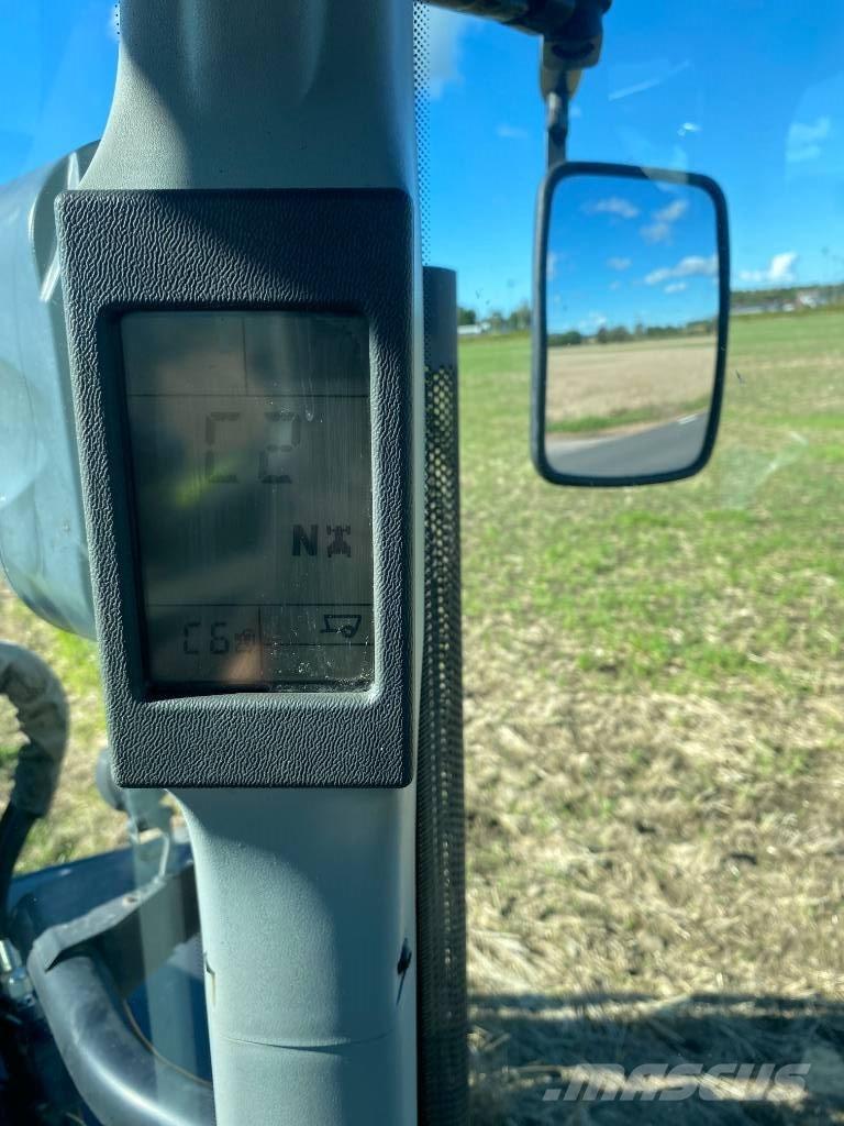 CLAAS Arion 620 Tractoare