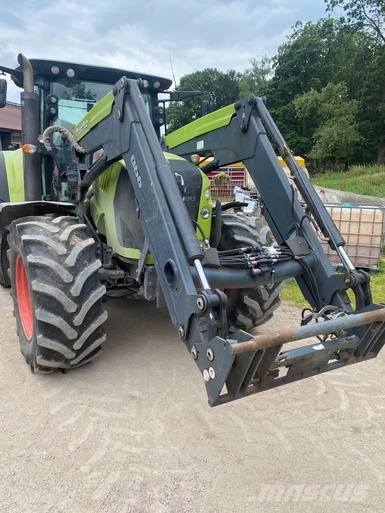 CLAAS Arion 620 Tractoare