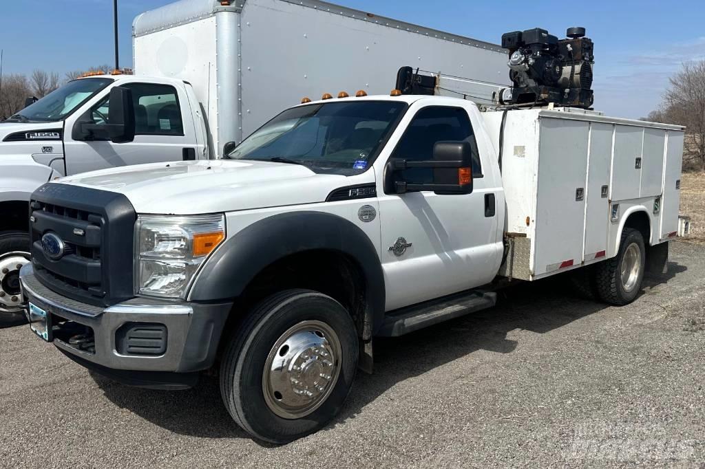 Ford F 550 XL SD Macarele