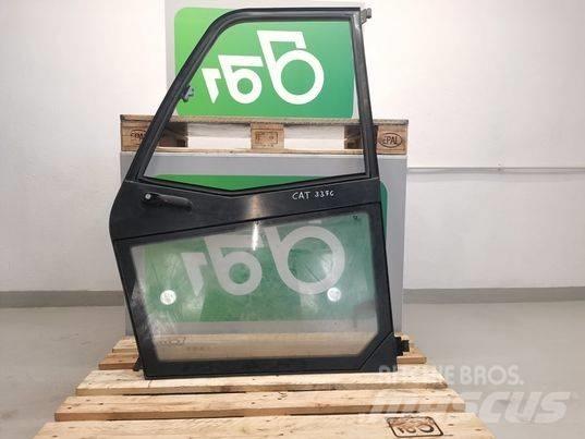 CAT TH417C door Cabine si interior