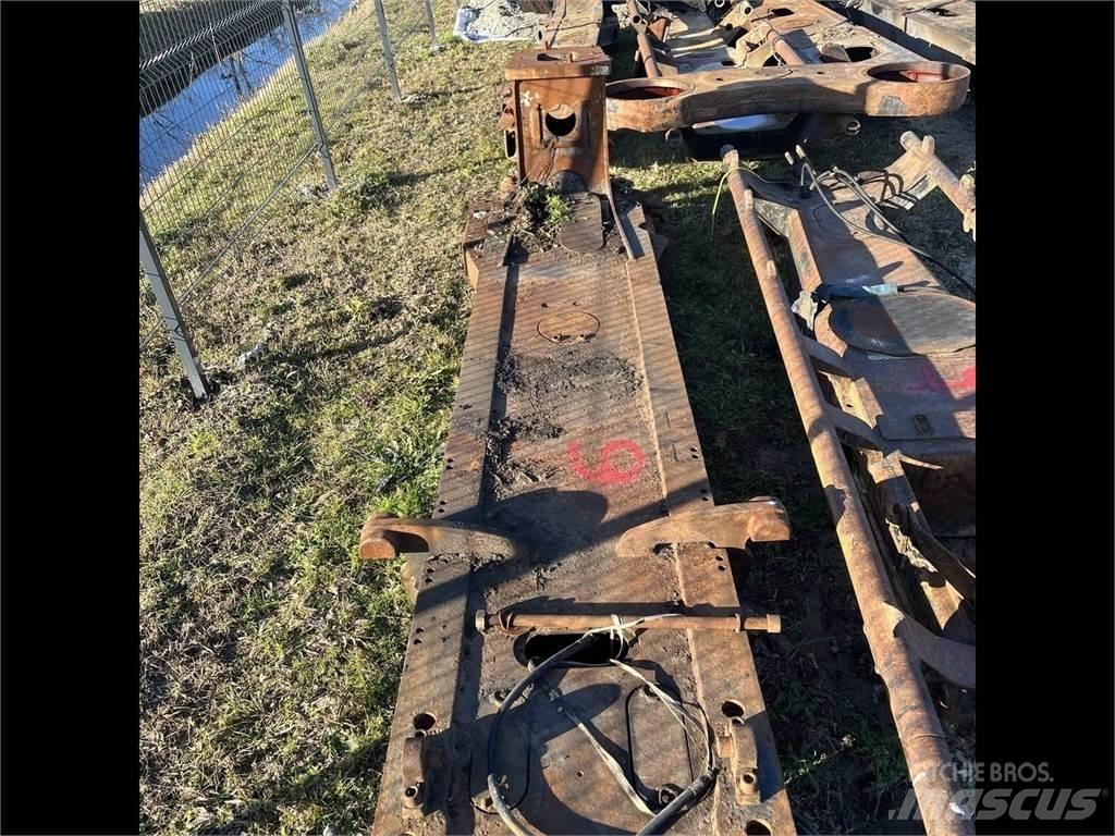 John Deere 1110E Alte componente