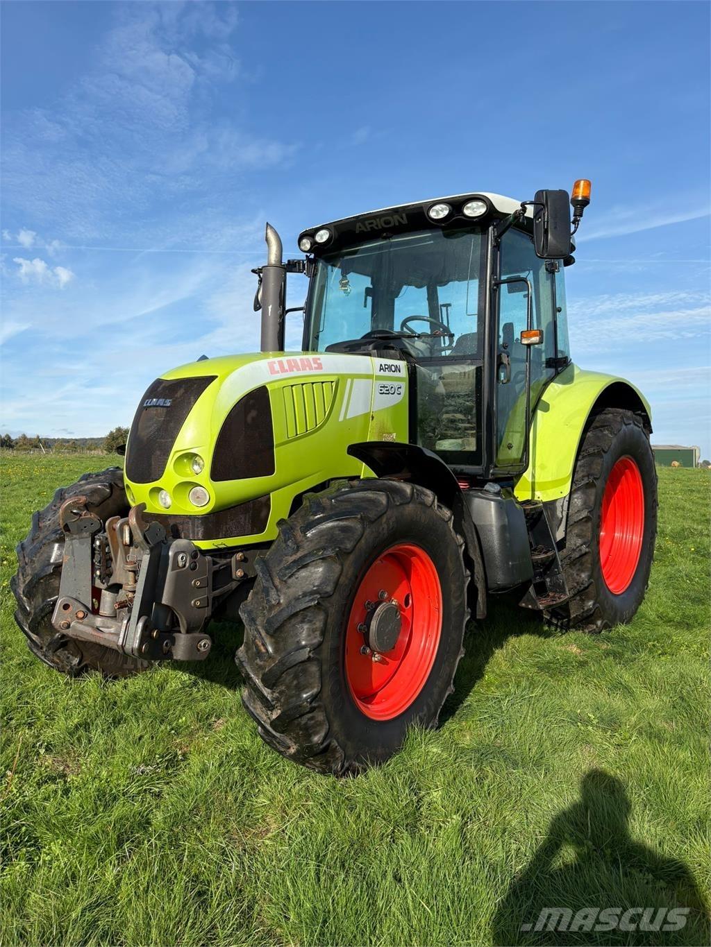 CLAAS Arion 620C Tractoare