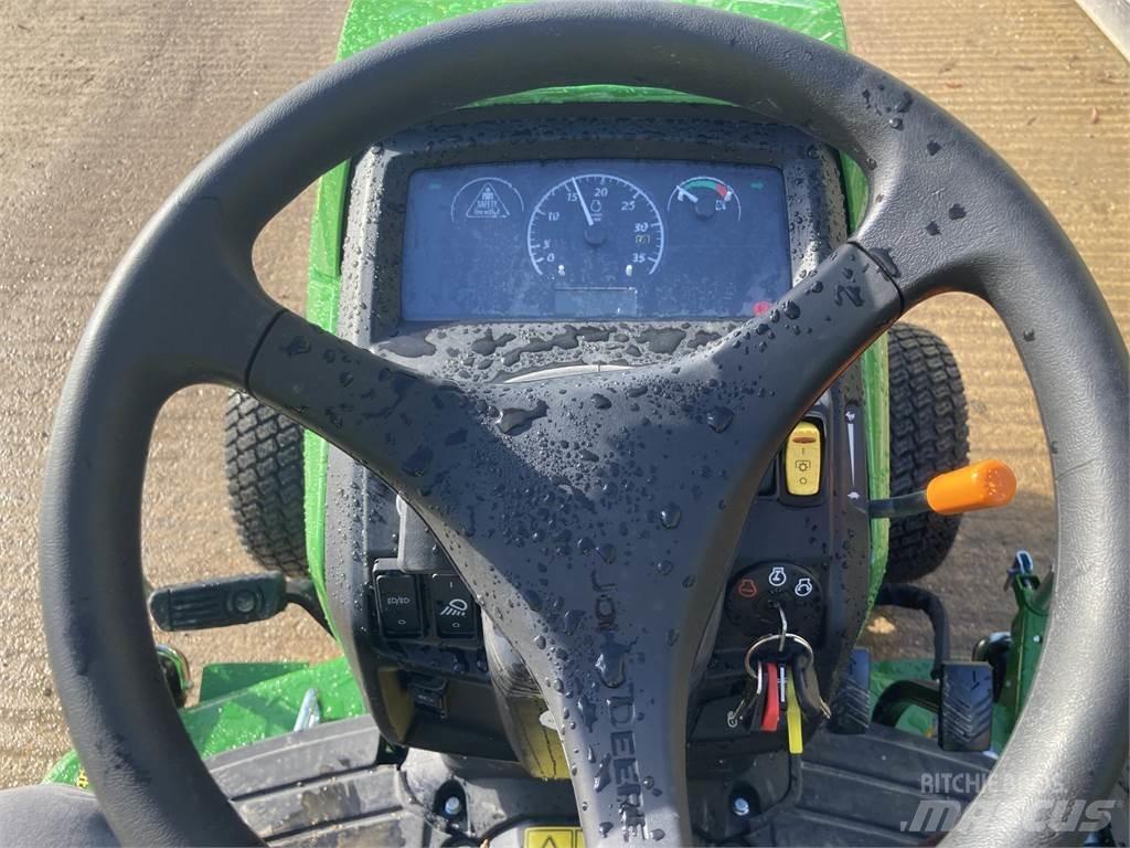 John Deere 1026R Tractoare compacte