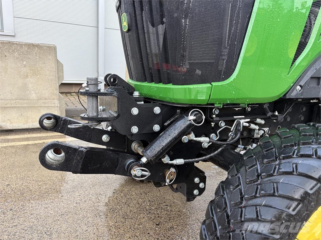 John Deere 2038R Tractoare compacte