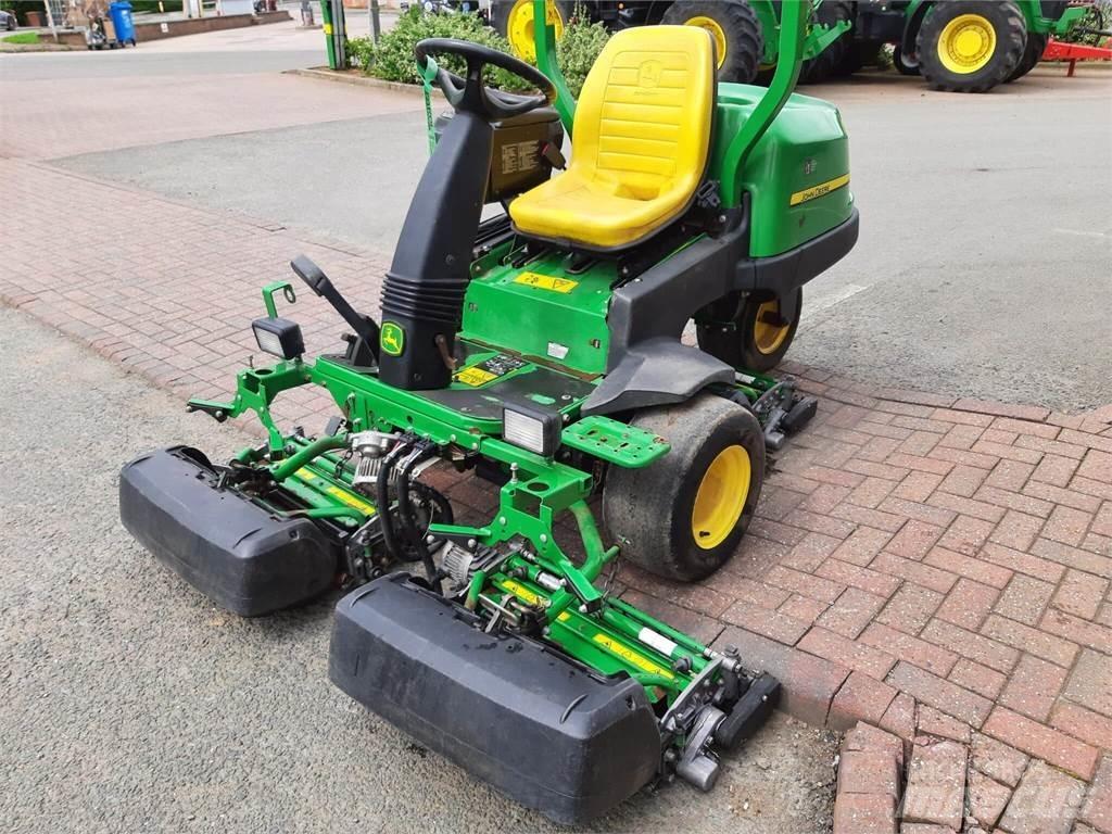 John Deere 2500EH Masini de tuns
