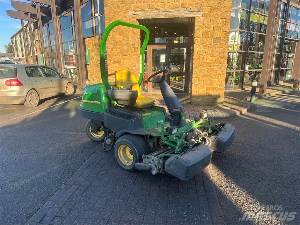 John Deere 2500EH Masini de tuns