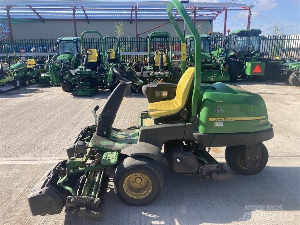John Deere 2500EH Masini de tuns