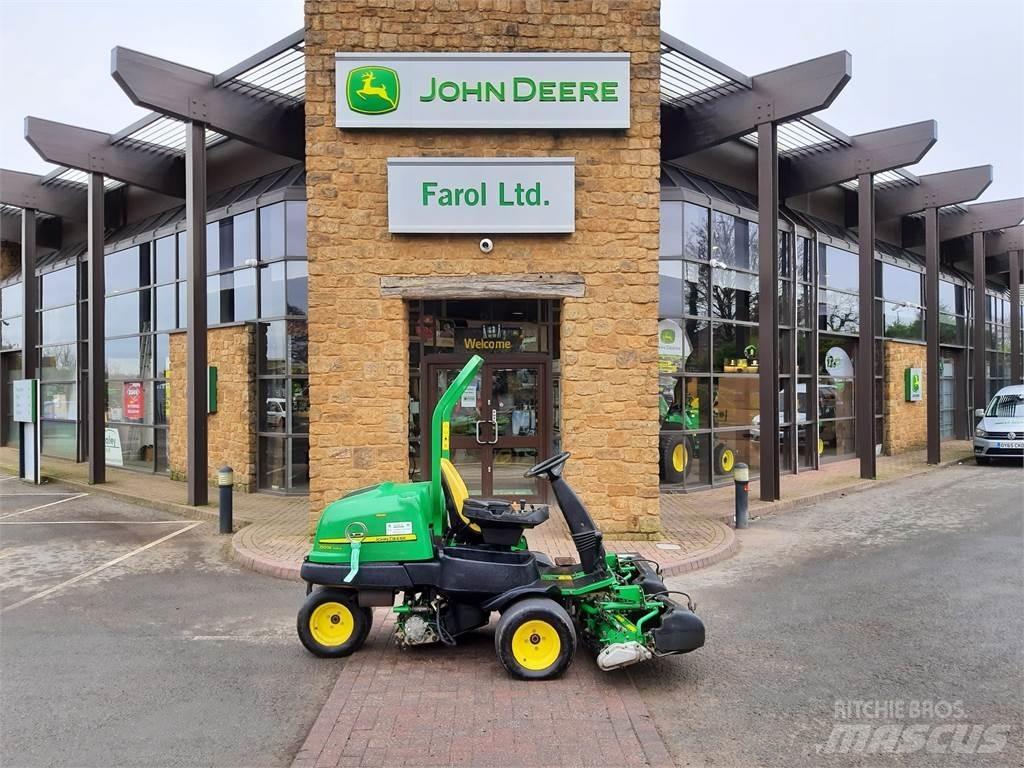 John Deere 2500EH Masini de tuns
