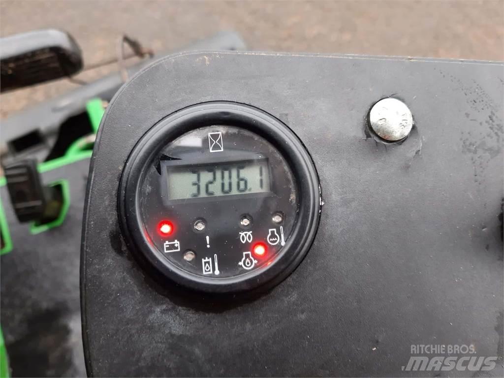 John Deere 2500EH Masini de tuns