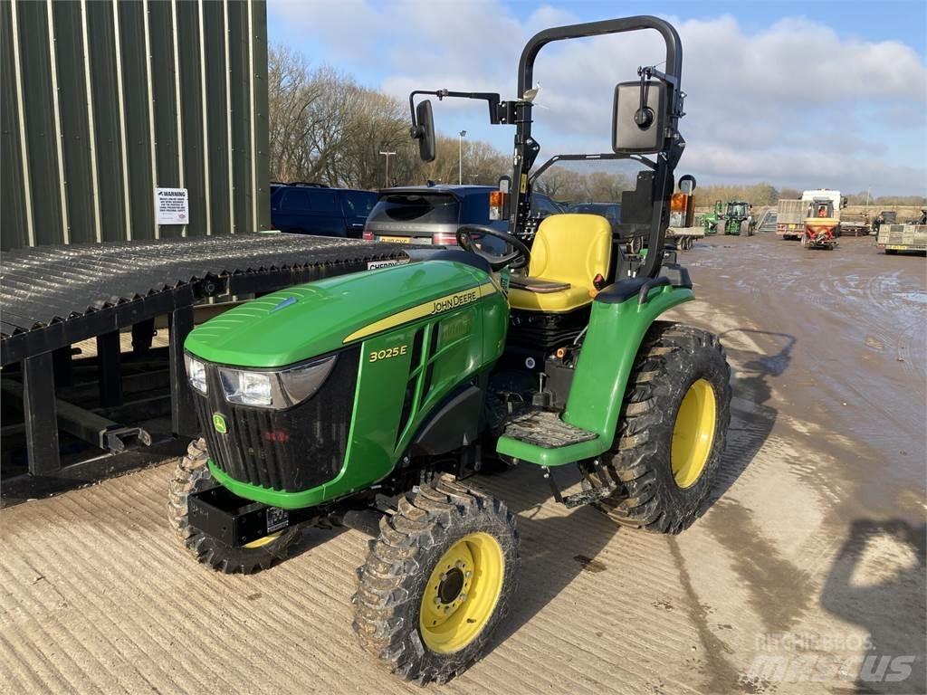 John Deere 3025E Tractoare compacte