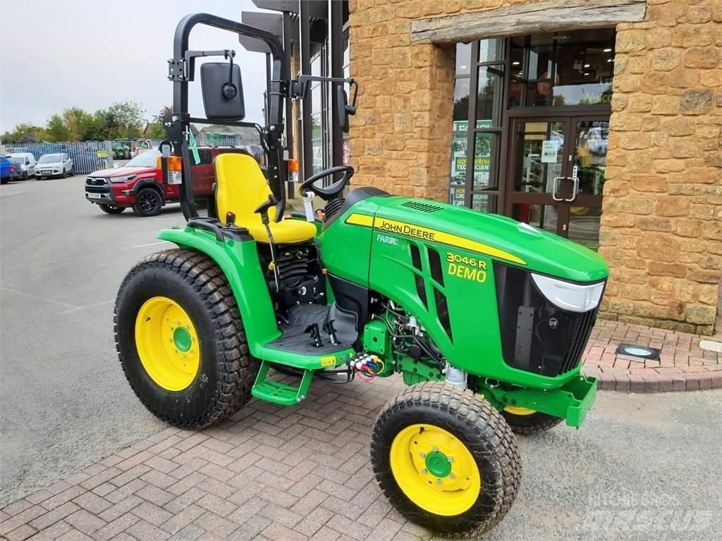 John Deere 3046R Tractoare compacte