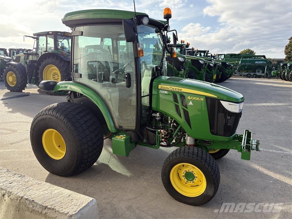 John Deere 4066R Tractoare compacte