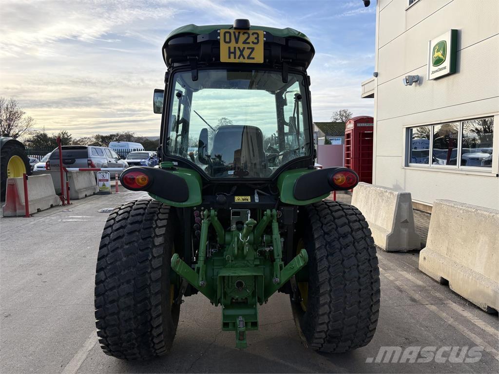 John Deere 4066R Tractoare compacte