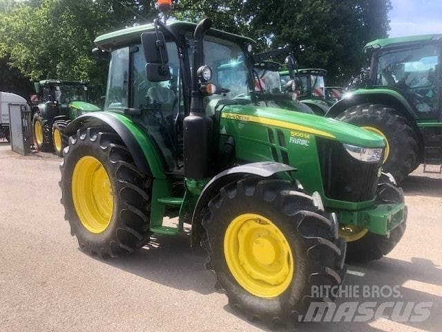John Deere 5100M Tractoare