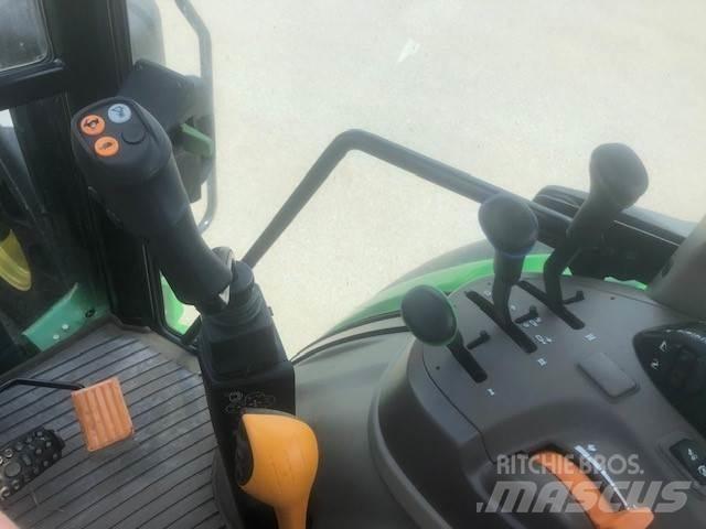 John Deere 5100M Tractoare