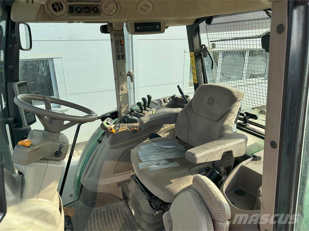 John Deere 5125R Tractoare