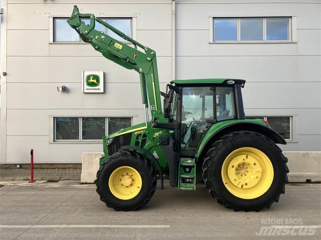 John Deere 6120M Tractoare