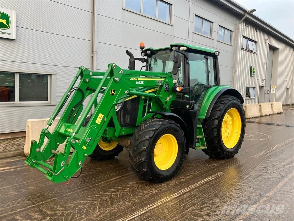 John Deere 6120M Tractoare