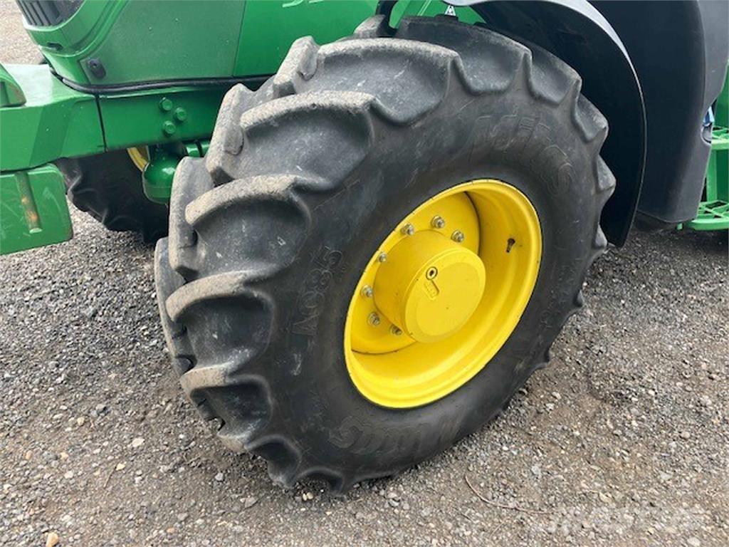 John Deere 6145M Tractoare