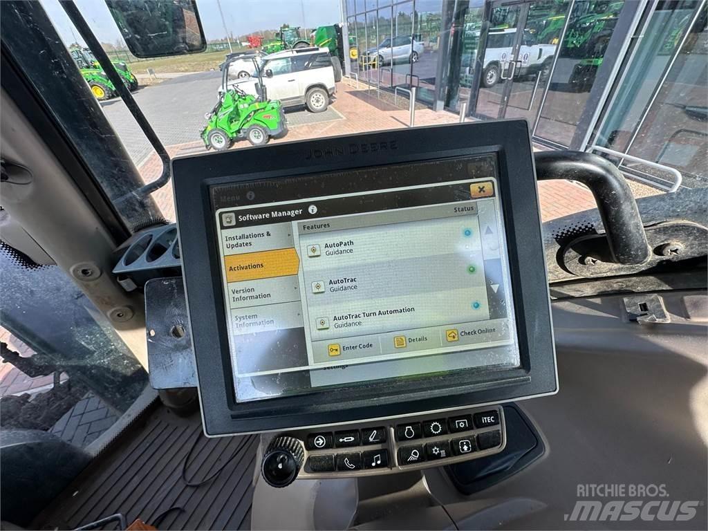 John Deere 6155R Tractoare