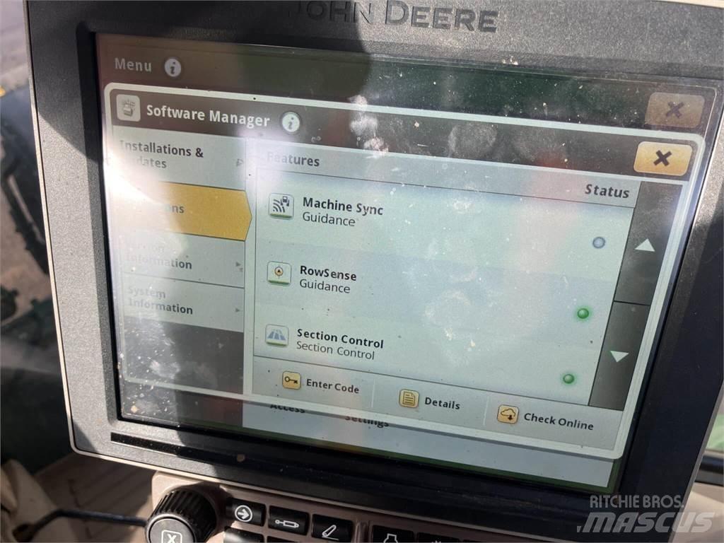 John Deere 6215R Tractoare