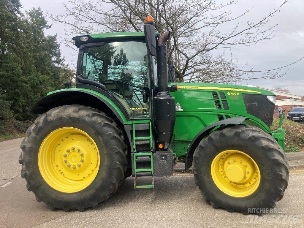 John Deere 6250R Tractoare