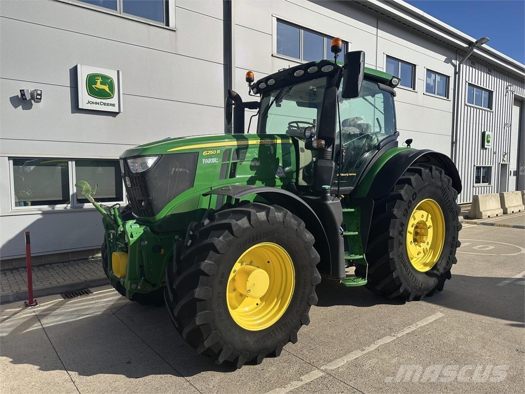 John Deere 6250R Tractoare