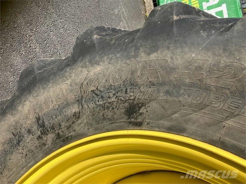 John Deere 6250R Tractoare