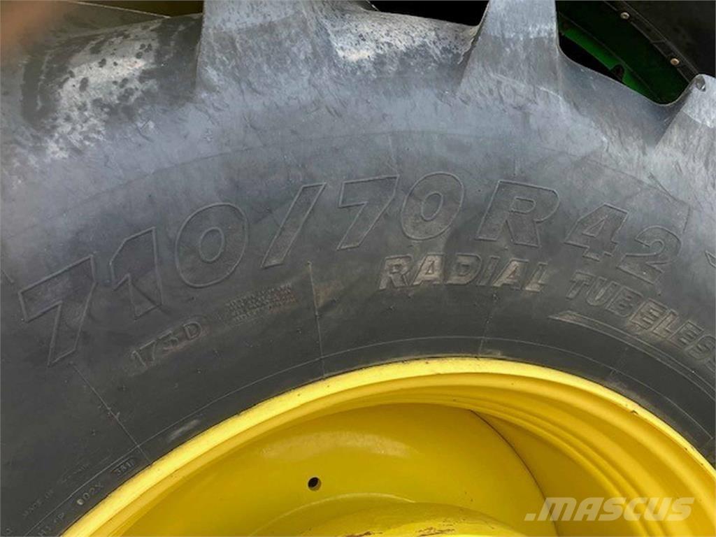 John Deere 6250R Tractoare