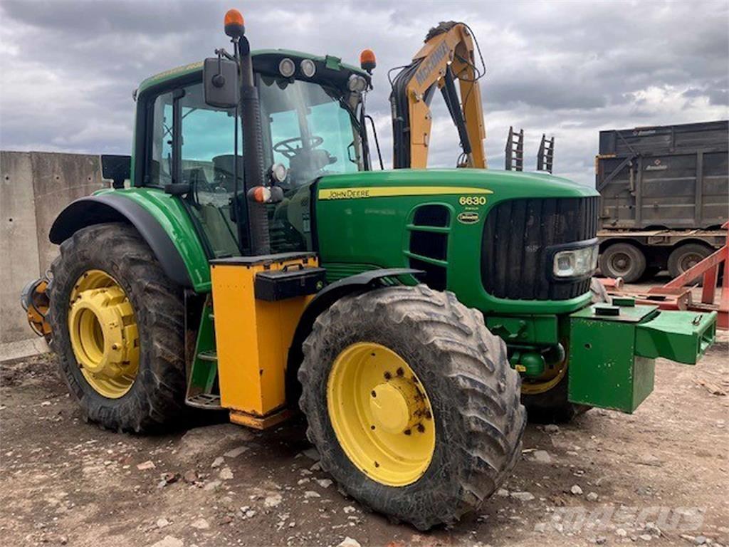John Deere 6630 Premium Tractoare
