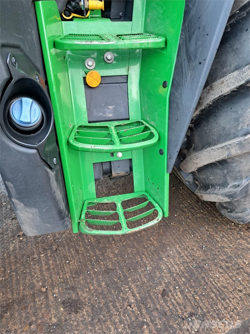 John Deere 6R 155 Tractoare