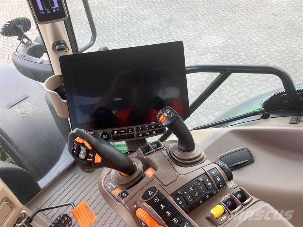 John Deere 6R 155 Tractoare