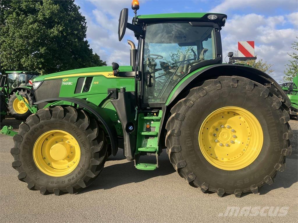 John Deere 6R 195 Tractoare