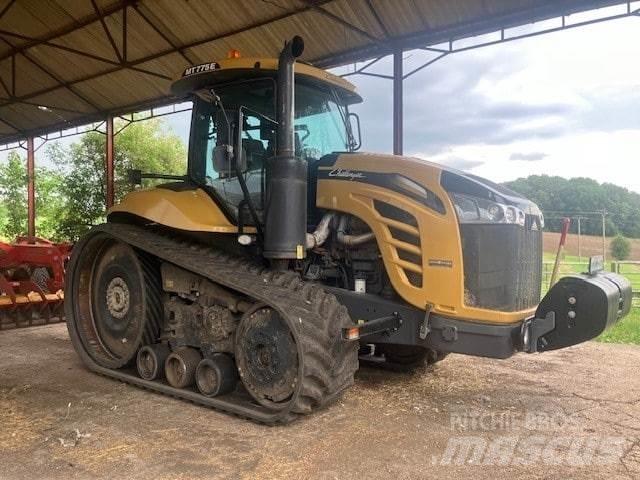 John Deere 6R 215 Tractoare