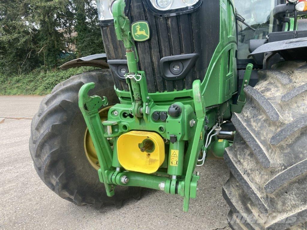John Deere 6R 215 Tractoare