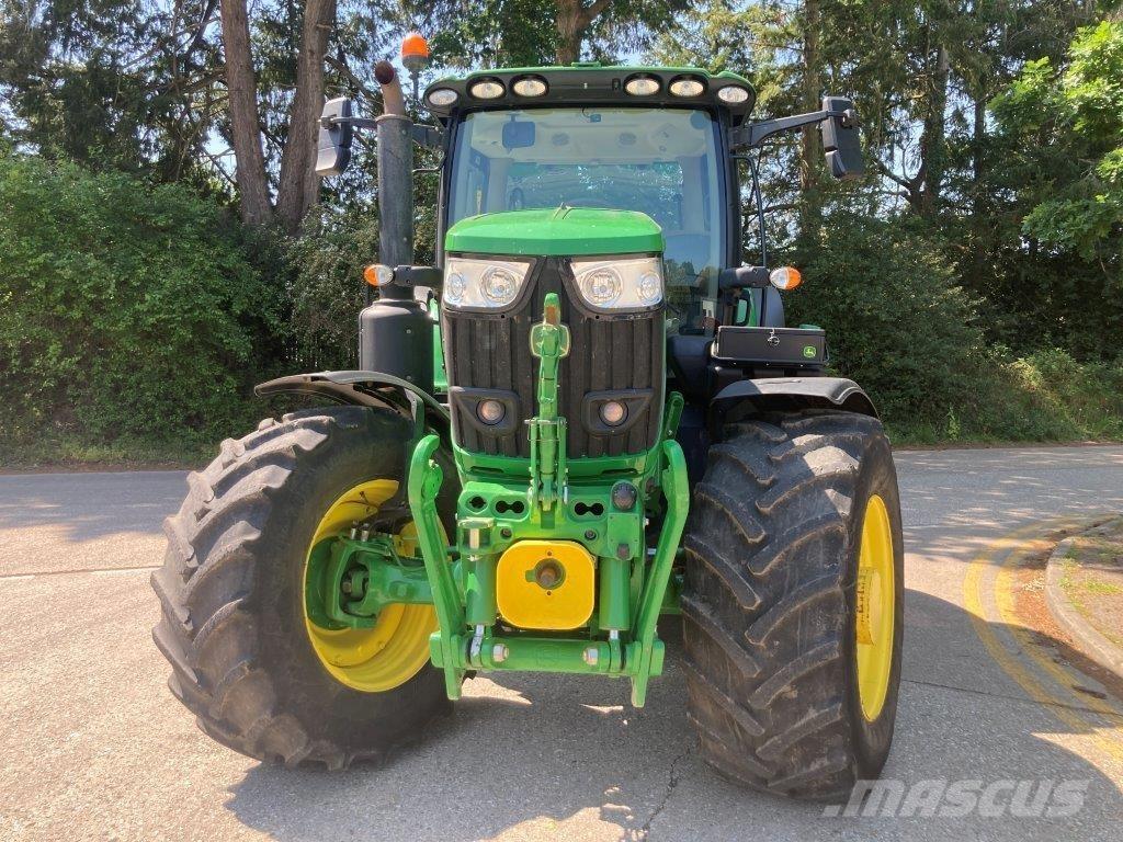 John Deere 6R 215 Tractoare