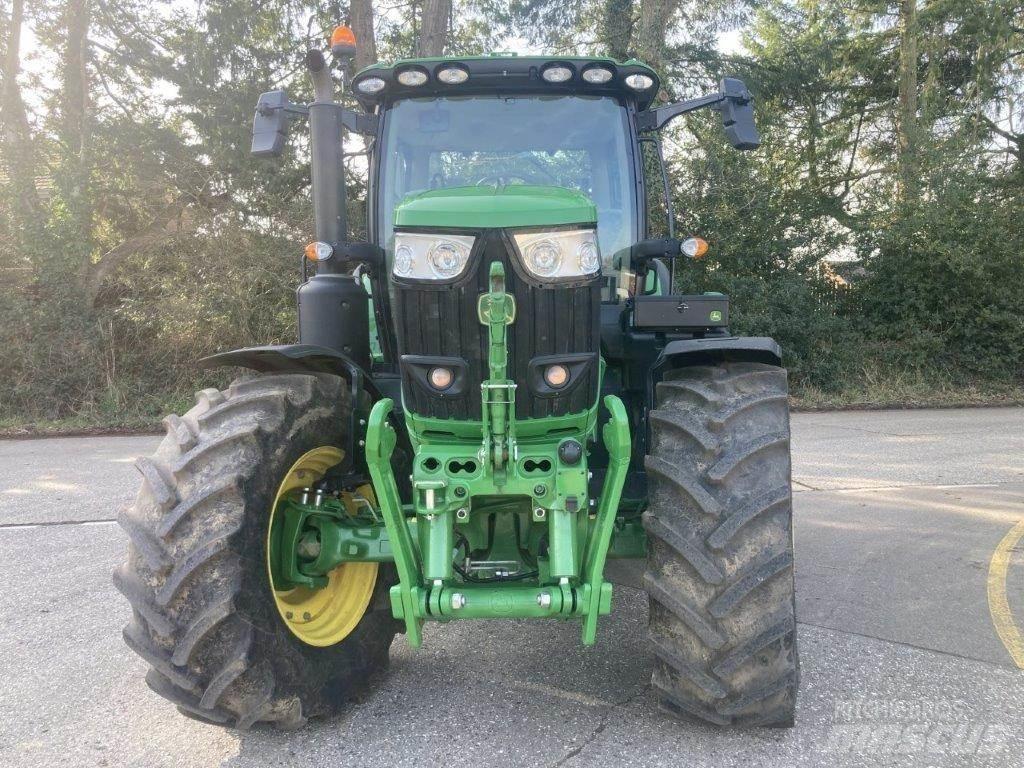 John Deere 6R 215 Tractoare